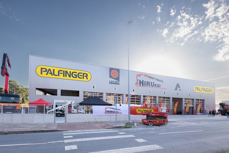 Hirukei inaugura sus nuevas instalaciones en Bizkaia de la mano de PALFINGER